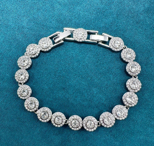 Bracelet Jewellery SWARV's  style